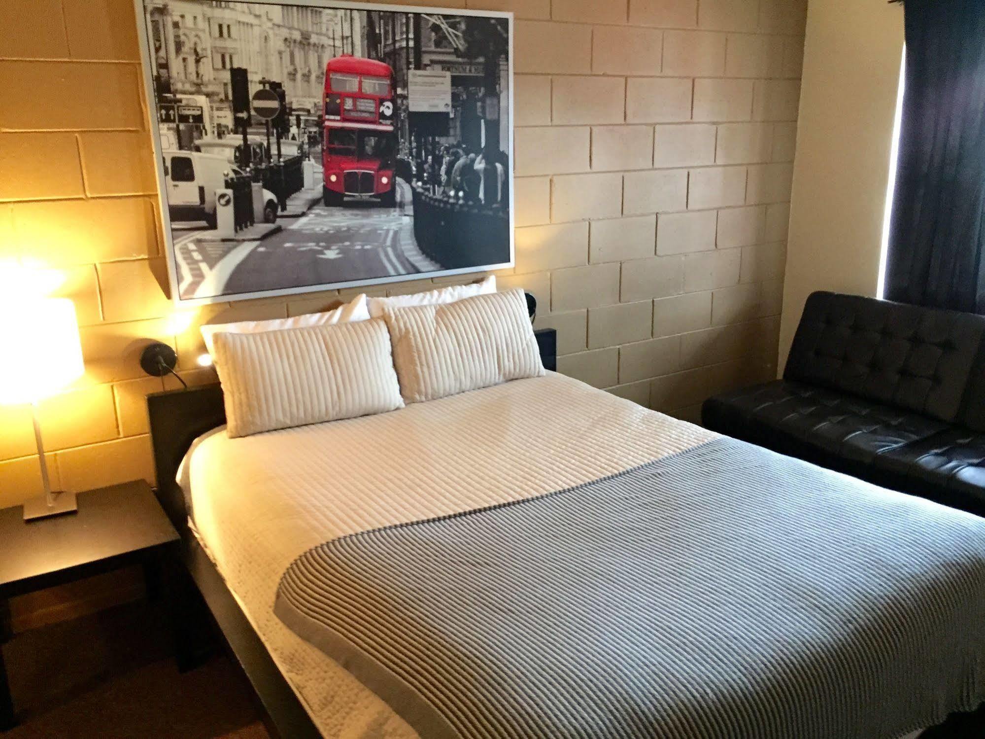הומוססה Three Rivers Motel מראה חיצוני תמונה