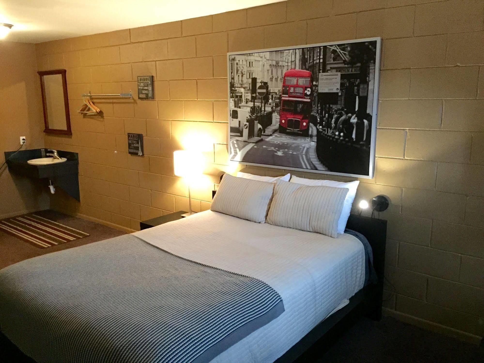 הומוססה Three Rivers Motel מראה חיצוני תמונה