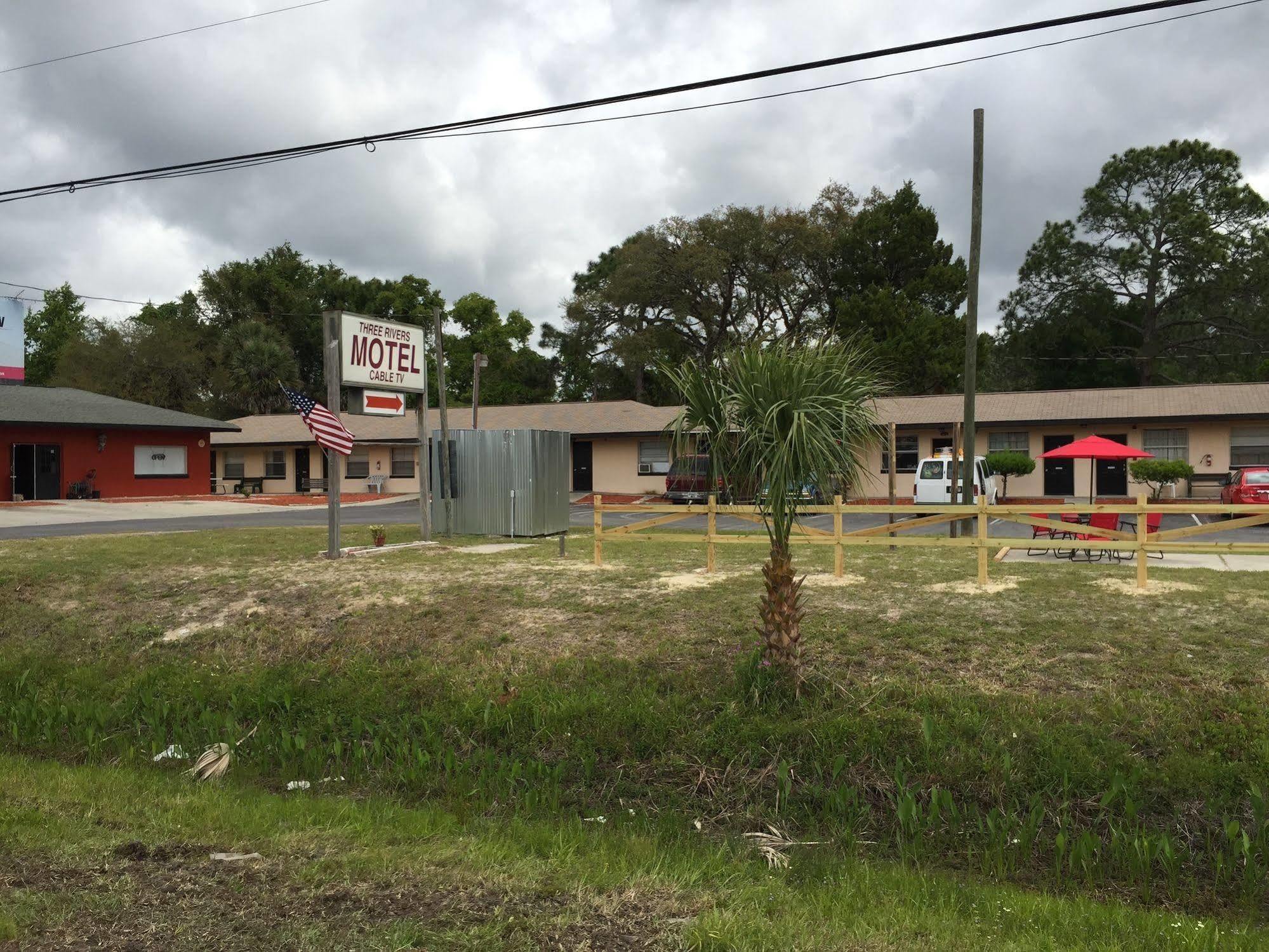 הומוססה Three Rivers Motel מראה חיצוני תמונה