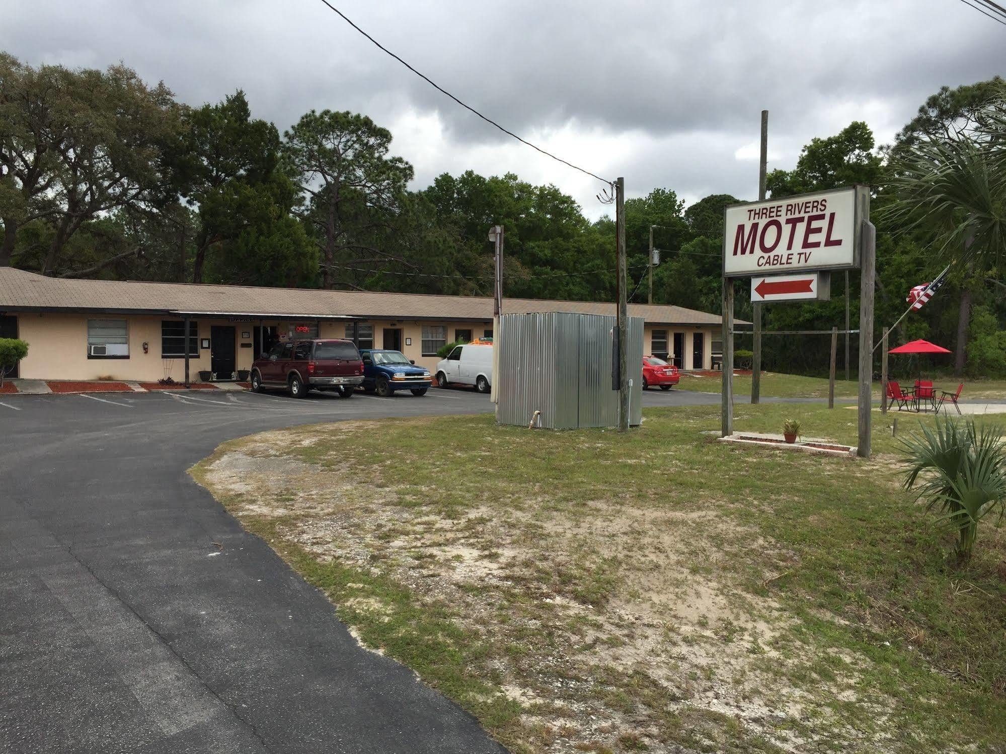 הומוססה Three Rivers Motel מראה חיצוני תמונה